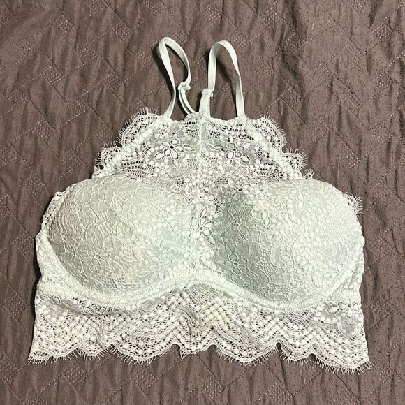 PINK Victoria’s Secret Lace Push Up Bralette size small - Picture 1 of 3